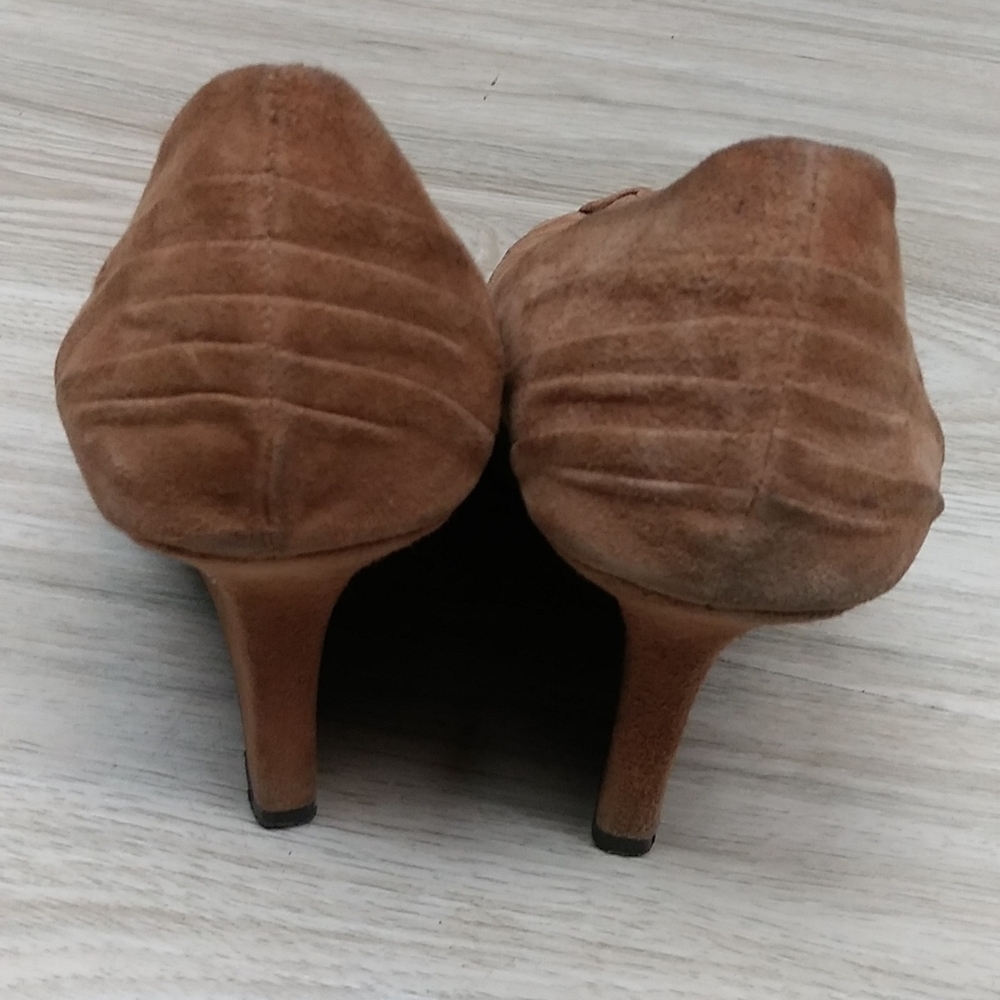 BCBG Heels - Picture 6 of 7